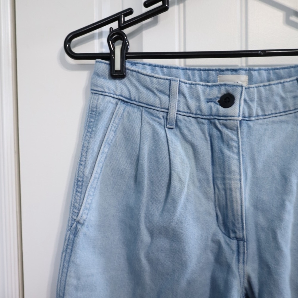 Aritzia Wilfred Embark High Waisted Front Pleated Light Wash Jeans Size 0 - Picture 6 of 11